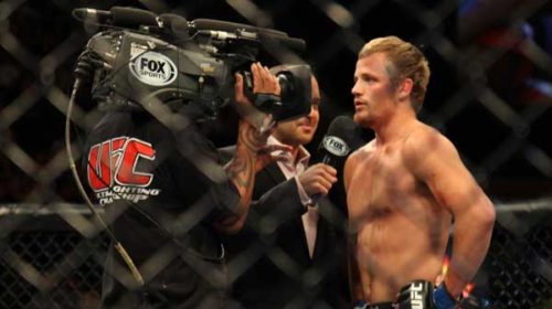 Gunnar_Nelson_Talks_Anik